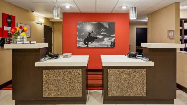 Best Western Plus Denver International Airport Inn & Suites - Photo5