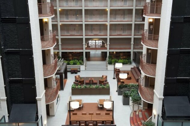 Embassy Suites by Hilton Denver Tech Center North - Photo4