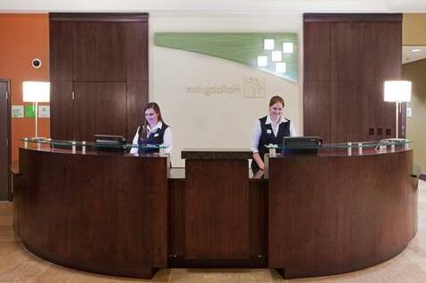 Holiday Inn & Suites Denver Airport - Photo5