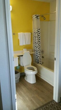 InTown Suites Extended Stay Denver/Englewood - Photo4