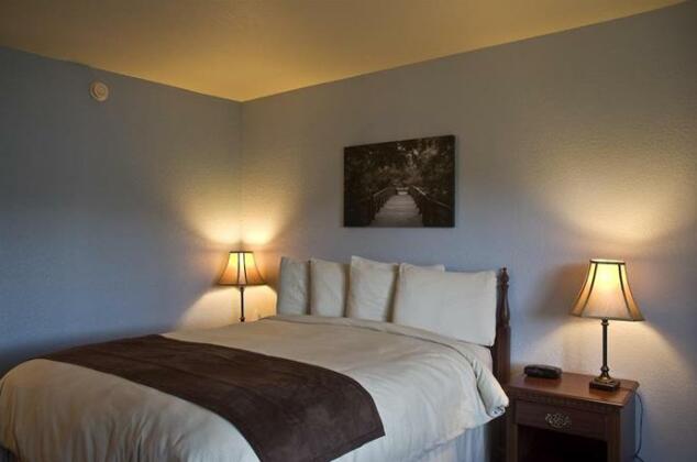 Depoe Bay Inn - Photo4
