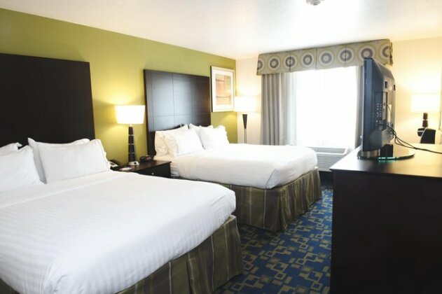 Holiday Inn Express and Suites Urbandale Des Moines - Photo2