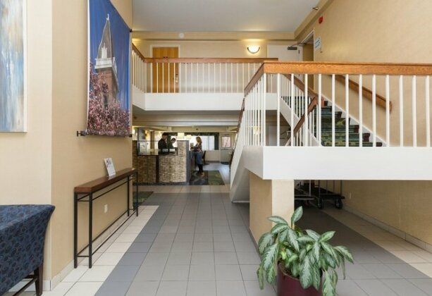 Holiday Inn Express Des Moines-At Drake University - Photo4