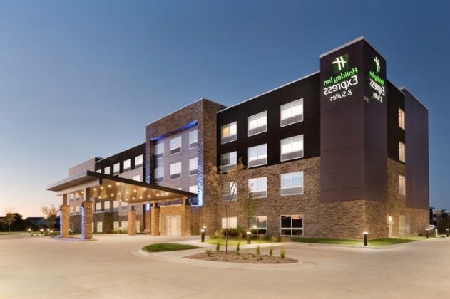 Holiday Inn Express & Suites - West Des Moines - Jordan Creek - Photo2