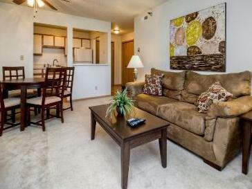Marriott Execustay PointeWest Apartment Homes - Photo4