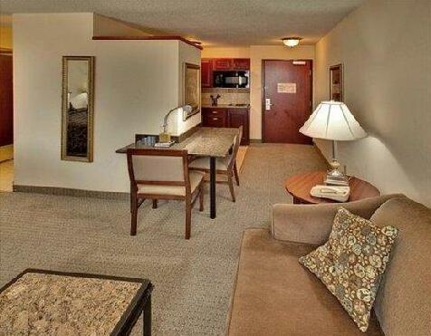 Staybridge Suites West Des Moines - Photo2