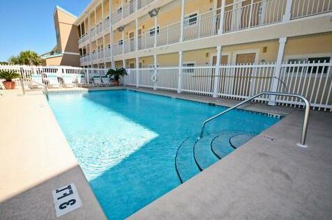 Crystal Sands Condominiums - Photo5