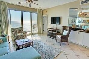 Emerald Tides - 2 Br condo by RedAwning - Photo5