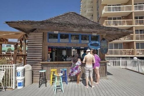 Pelican Beach Resort 1011