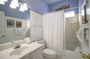 Periwinkle Cottage - 3 BR Home - Photo4