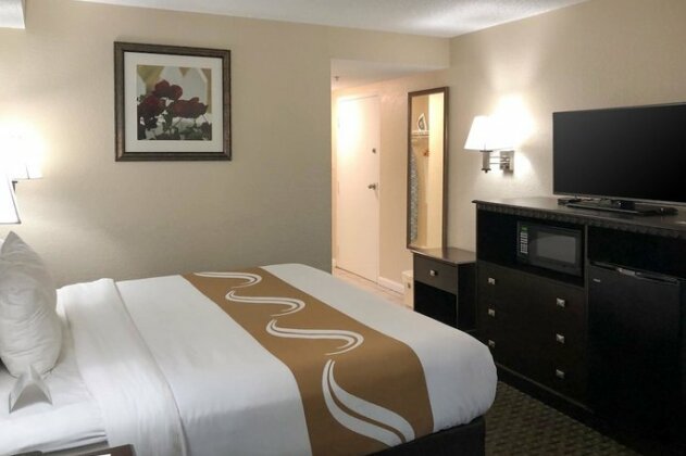 Quality Inn & Suites Destin - Photo4