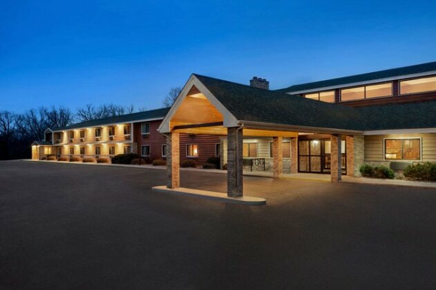AmericInn Lodge & Suites Detroit Lakes