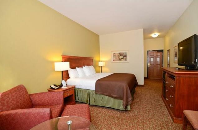 Quality Inn & Suites Dickinson - Photo4