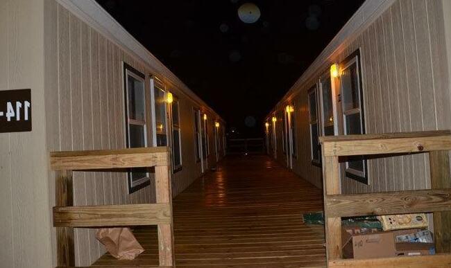Dilley Lodge