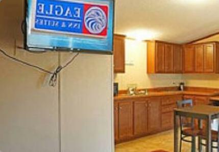 Eagle Inn and Suites Dilley - Photo3