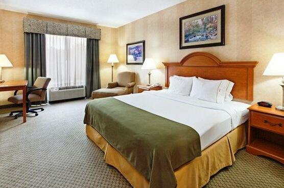 Holiday Inn Express & Suites Sylva - Western Carolina Area - Photo2