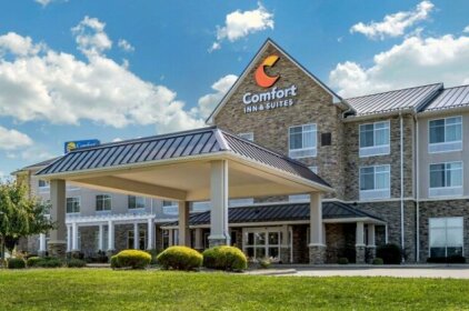 Country Inn & Suites by Radisson Dover OH