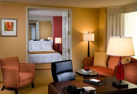 Chicago Marriott Suites Downers Grove - Photo3