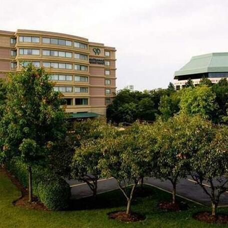 DoubleTree Suites by Hilton Hotel & Conference Center Chicago-Downers Grove - Photo2