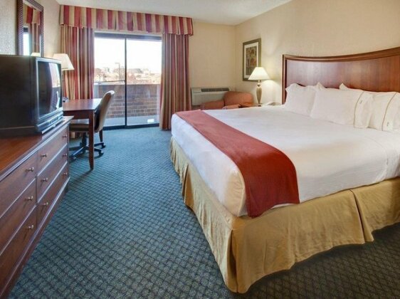 Holiday Inn Express Chicago-Downers Grove - Photo2