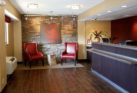 Red Roof Inn Chicago - Downers Grove - Photo3