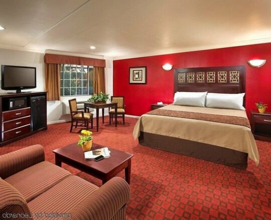 Studio Inn & Suites Downey - Photo3