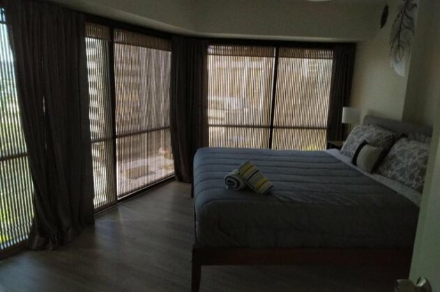 Vacation Rental Suites at Executive Centre - Photo4