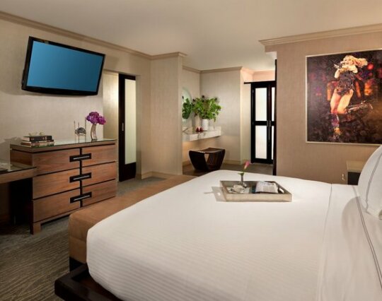 Luxe City Center Hotel - Photo3