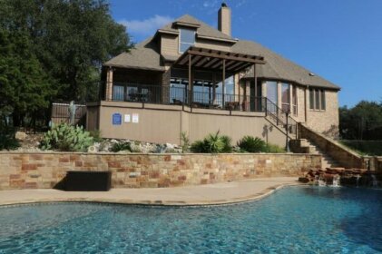 Hill Country Oasis