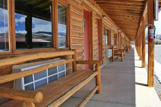 The Longhorn Ranch Lodge & RV Resort - Photo4