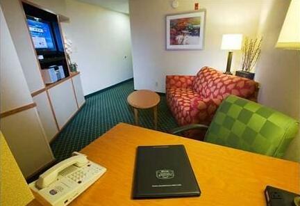 Fairfield Inn & Suites at Dulles Airport - Photo4