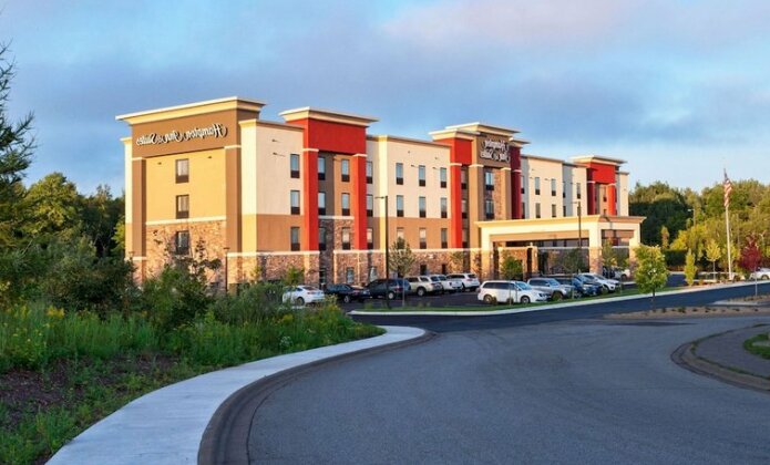 Hampton Inn & Suites Duluth North Mn - Photo2