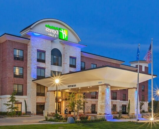 Holiday Inn Express & Suites Duncan - Photo2