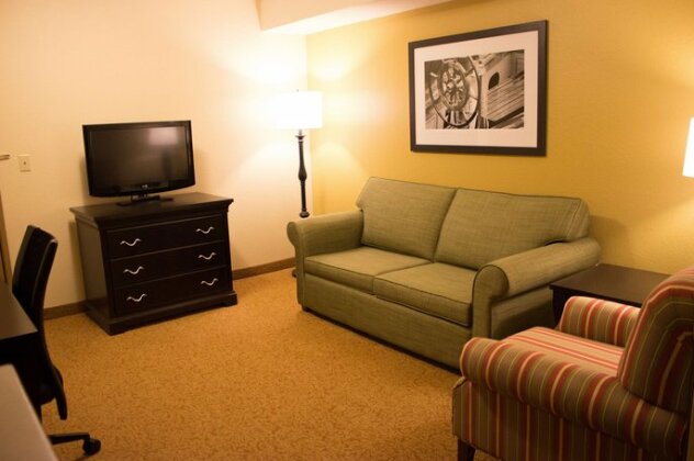 Country Inn & Suites by Radisson Dundee MI - Photo3