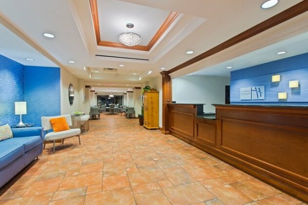 Holiday Inn Express Hotel & Suites Clearwater North-Dunedin - Photo4