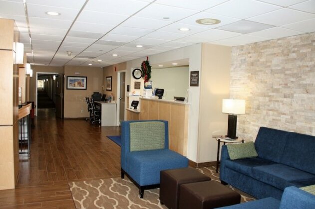 Comfort Inn & Suites Duke University-Downtown - Photo3