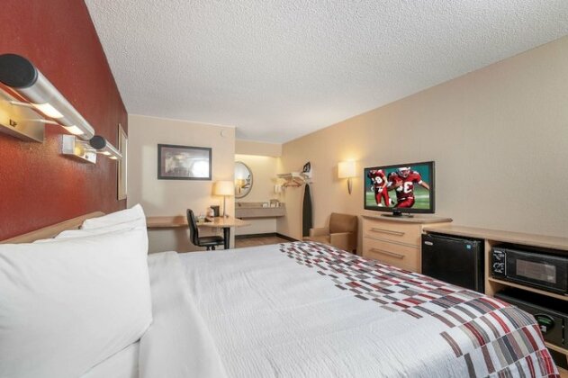 Red Roof Inn Durham - Triangle Park - Photo4