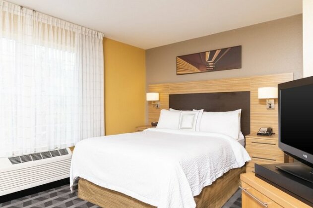 TownePlace Suites by Marriott East Lansing - Photo5
