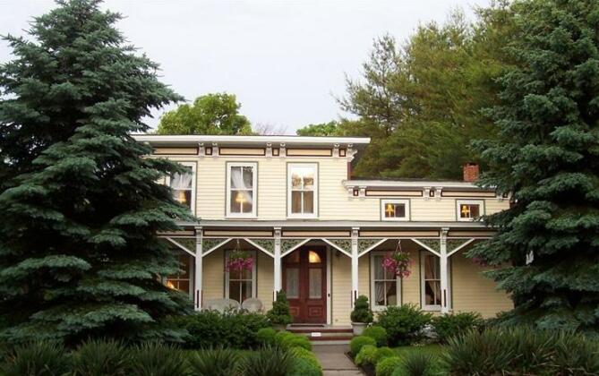 Arbor View House Bed and Breakfast - Photo2