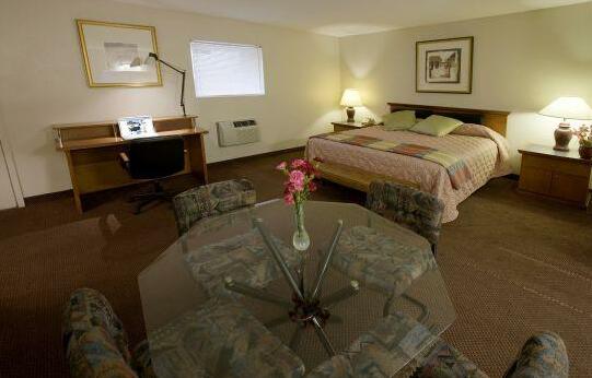 Americas Best Value Inn Edna - Photo4