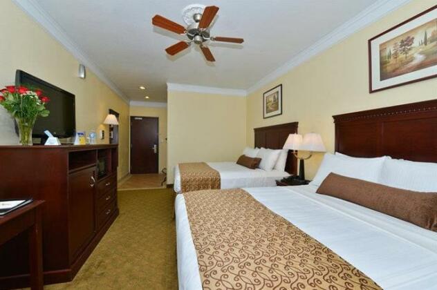 Best Western Lone Star Inn - Photo4