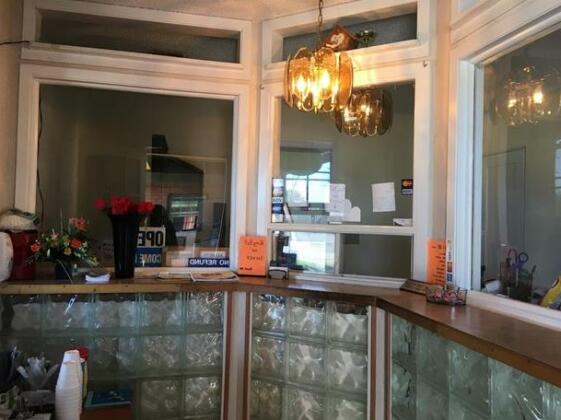Texana Inn - Photo2