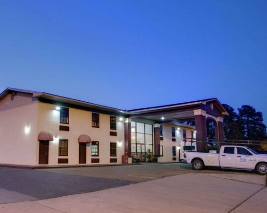Econo Lodge & Conference Center - Photo3