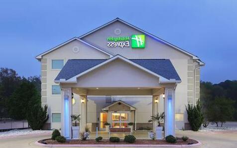 Holiday Inn Express & Suites - El Dorado - Photo5