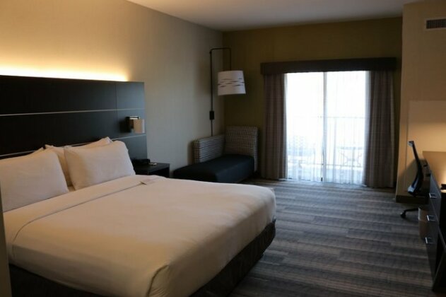 Holiday Inn Express Hotel & Suites El Dorado Hills - Photo4