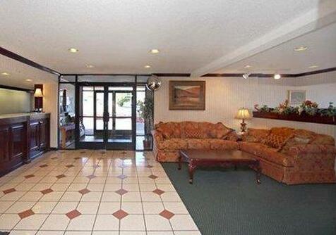 Econo Lodge Inn & Suites El Paso - Photo2