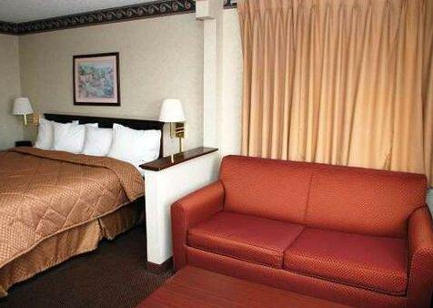 Econo Lodge Inn & Suites El Paso - Photo5