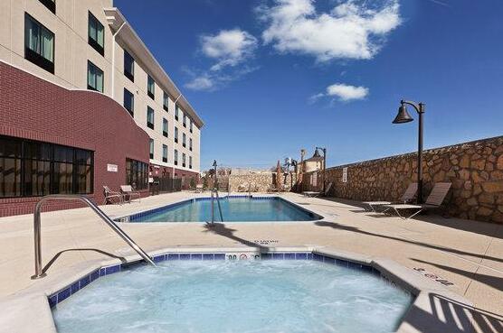 Holiday Inn Express & Suites El Paso Airport - Photo3