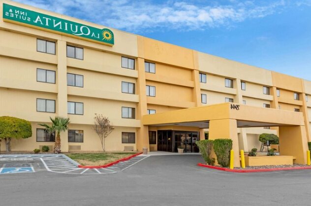 La Quinta Inn & Suites El Paso East - Photo2