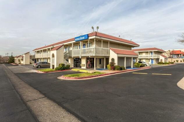 Motel 6 El Paso East - Photo4